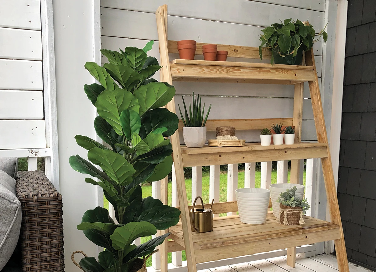 DIY Outdoor 3-Tiered Plant Shelf