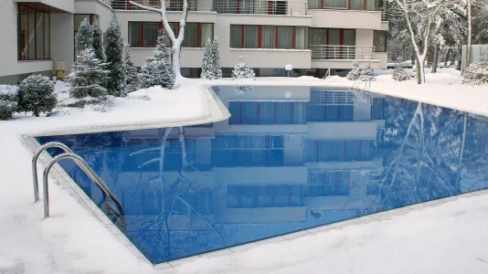 An outdoor pool in the winter