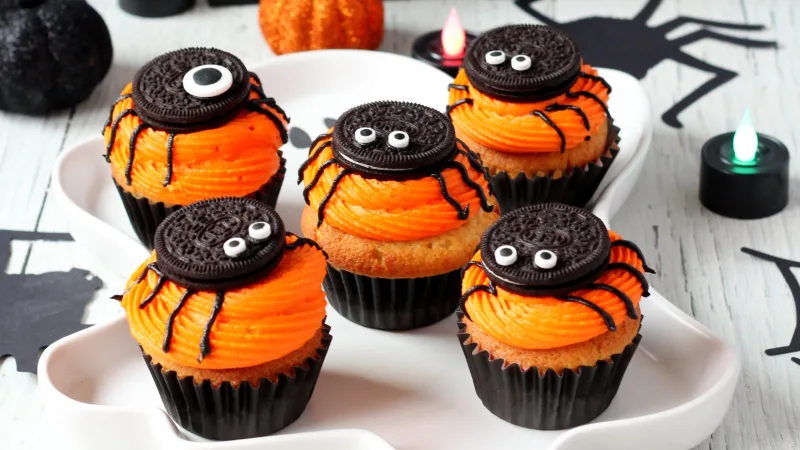 Petits gâteaux araignée d’Halloween image d'accroche