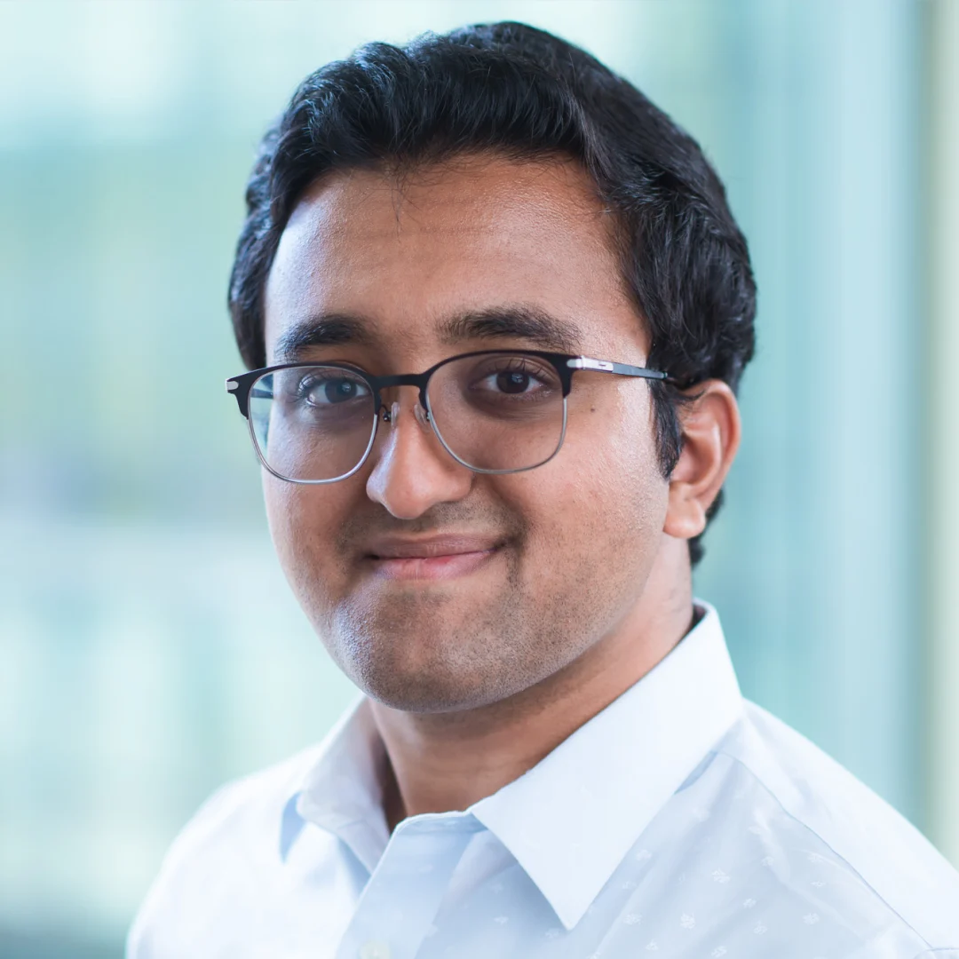 Portret Ayusha Noorija