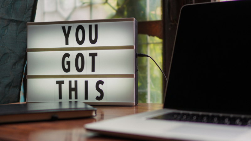 you-got-this-motivational-light-box-sign-on-desk