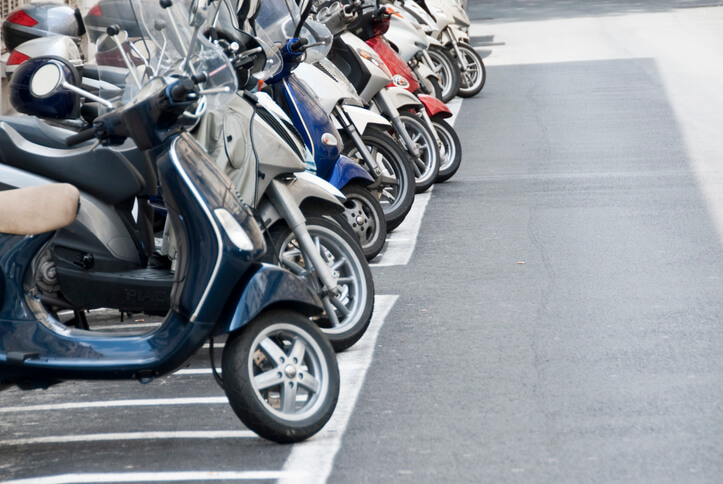 Assurance moto, Assurance pour motos et scooters