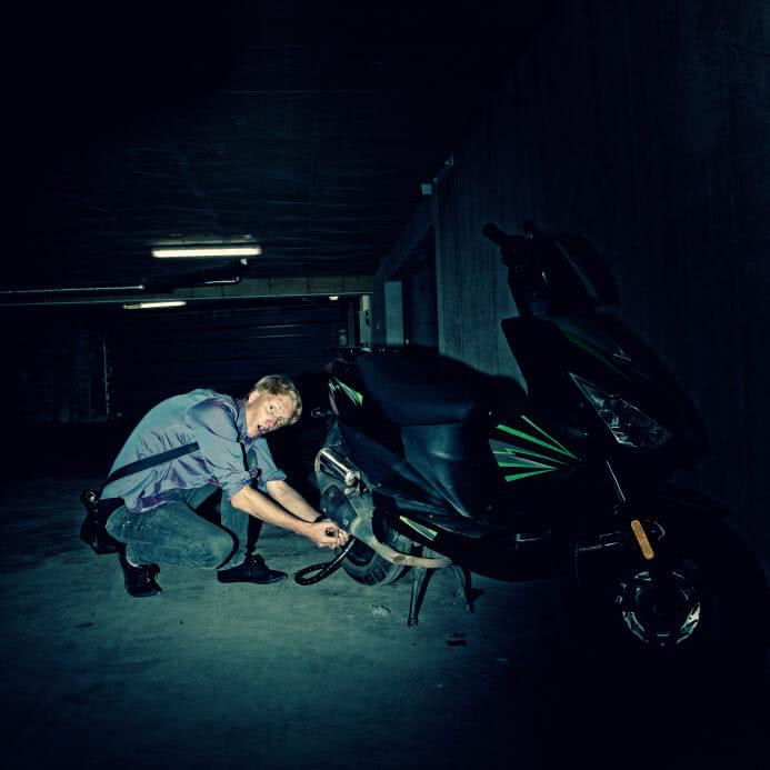 Le ScootaHoop, nouvelle solution contre le vol des scooters » ,  le site suisse de l'information moto