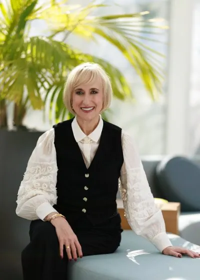 Svetlana Raichel-Stivi, MD