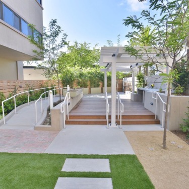 Acute Rehabilitation Center Garden 2