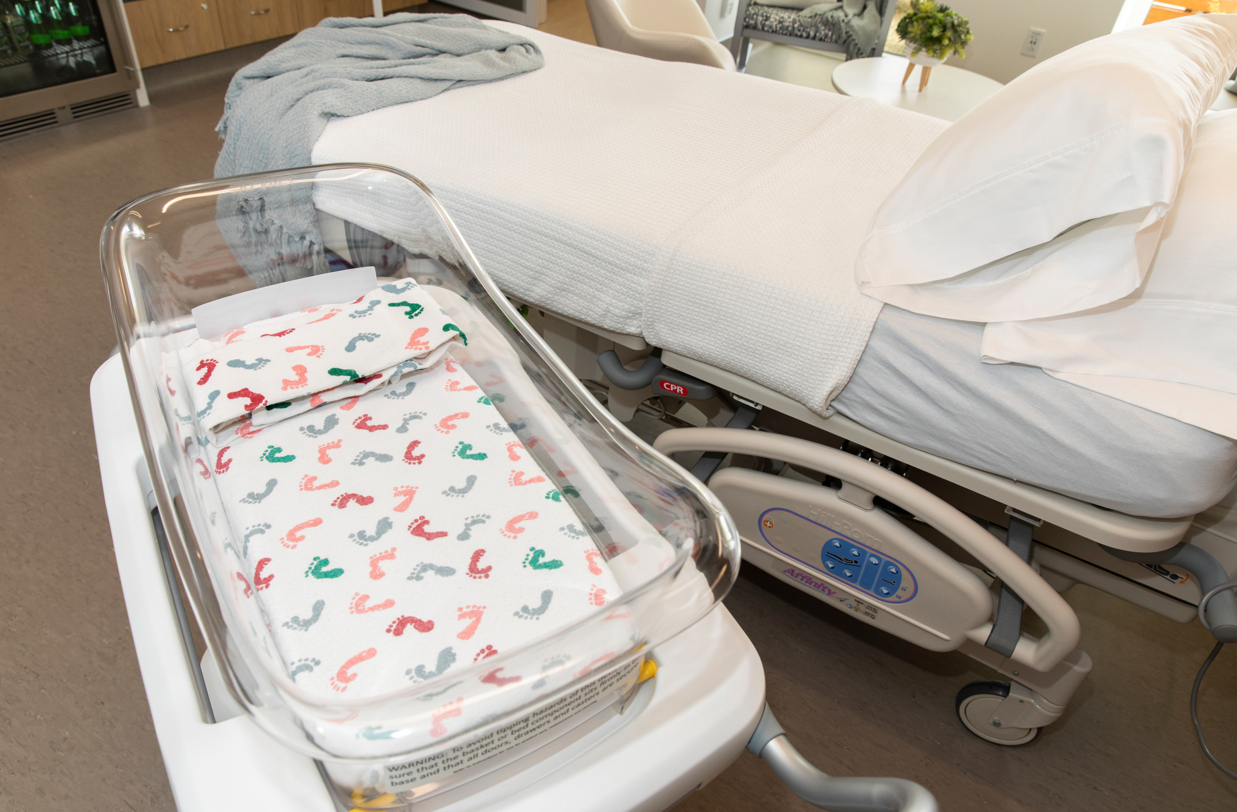 Hoag Irvine Birthing Suites - 3