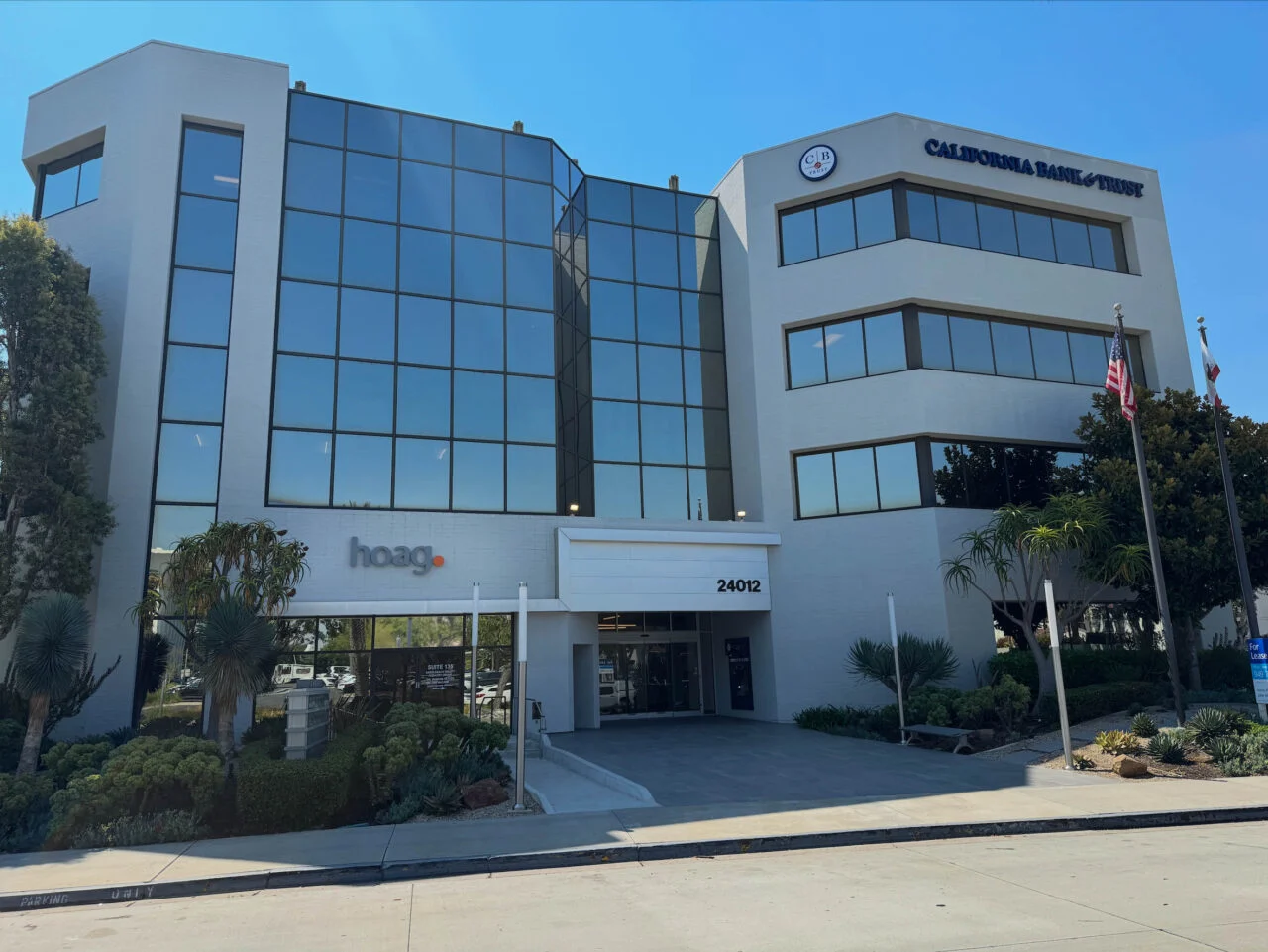 Exterior of Hoag Medical Group & OC Women’s Medical Group – Laguna Hills