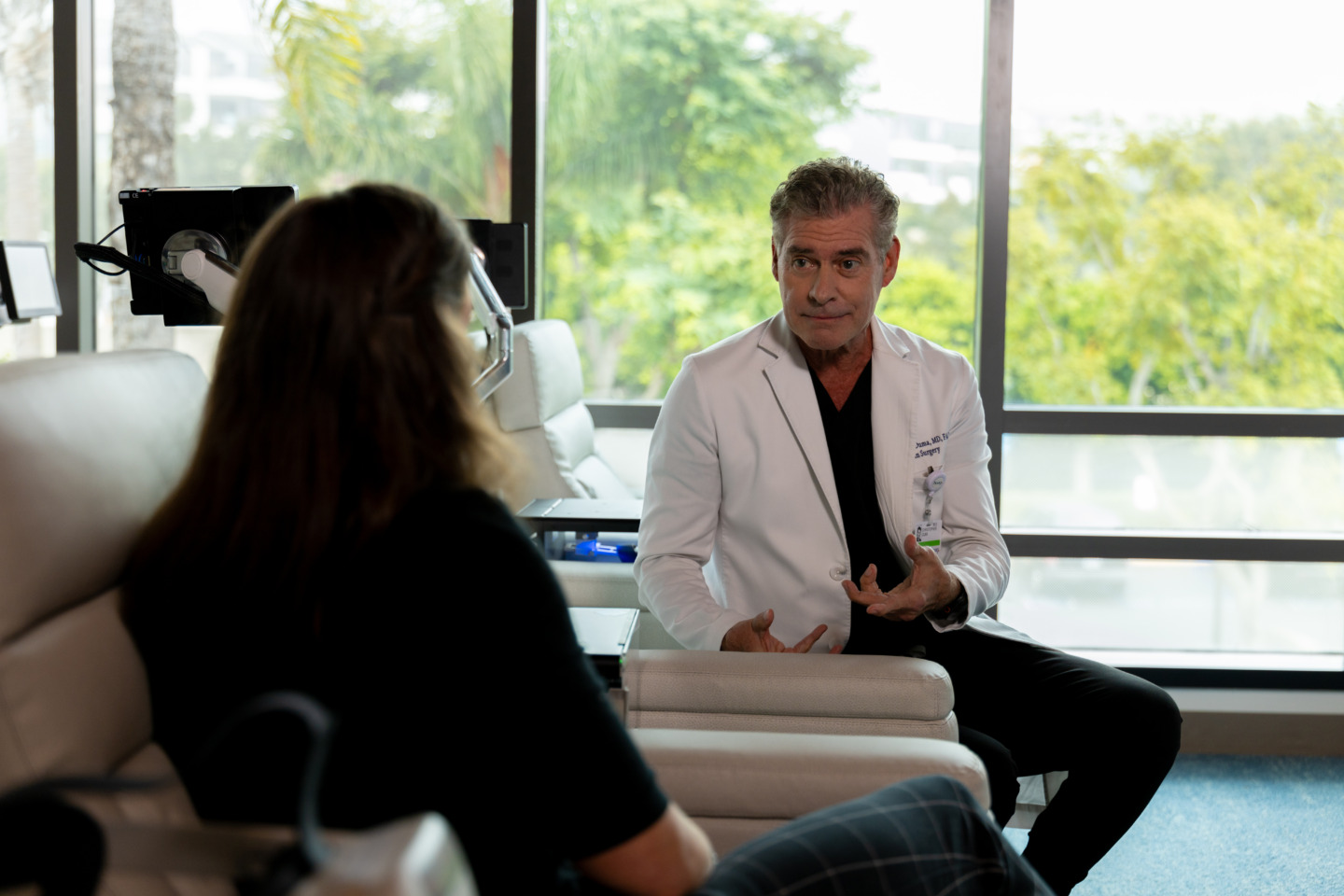 Hoag’s Commitment to Innovation Creates New Paths for Parkinson’s Treatment