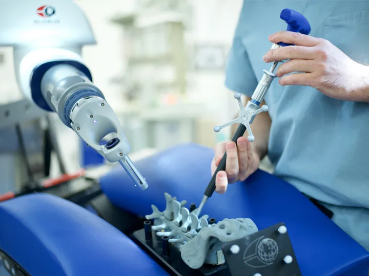 Spine Surgery Robot