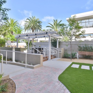 Acute Rehabilitation Center Garden