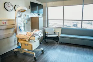 Hoag Newport Beach Birthing Suites - 12