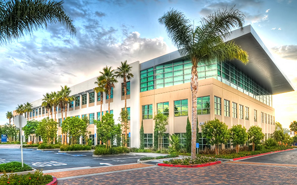 Hoag Health Center -- Newport Beach offers Hoag Cardiac Rehabilitation Services Monday through Friday, from 7 a.m. to 5 p.m. Find contact information on this page.