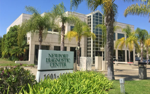 Hoag Family Cancer Institute offers CyberKnife®, a non-invasive radiosurgery treatment option for certain cancers. Learn more here.