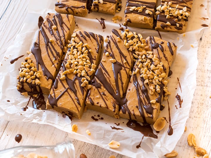 Go Nuts For This Peanut Butter Protein Bar Recipe