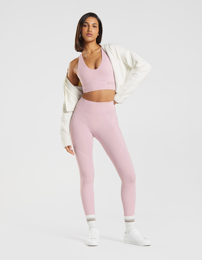 Hidden scrunch leggings! I've been looking for this style to come back ever  since Whitney x Gymshark v1! I'd love to see more brands