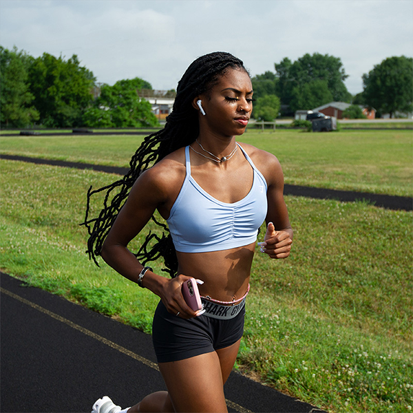 6 Quick Tips To Improve Running Stride, Speed & Efficiency 