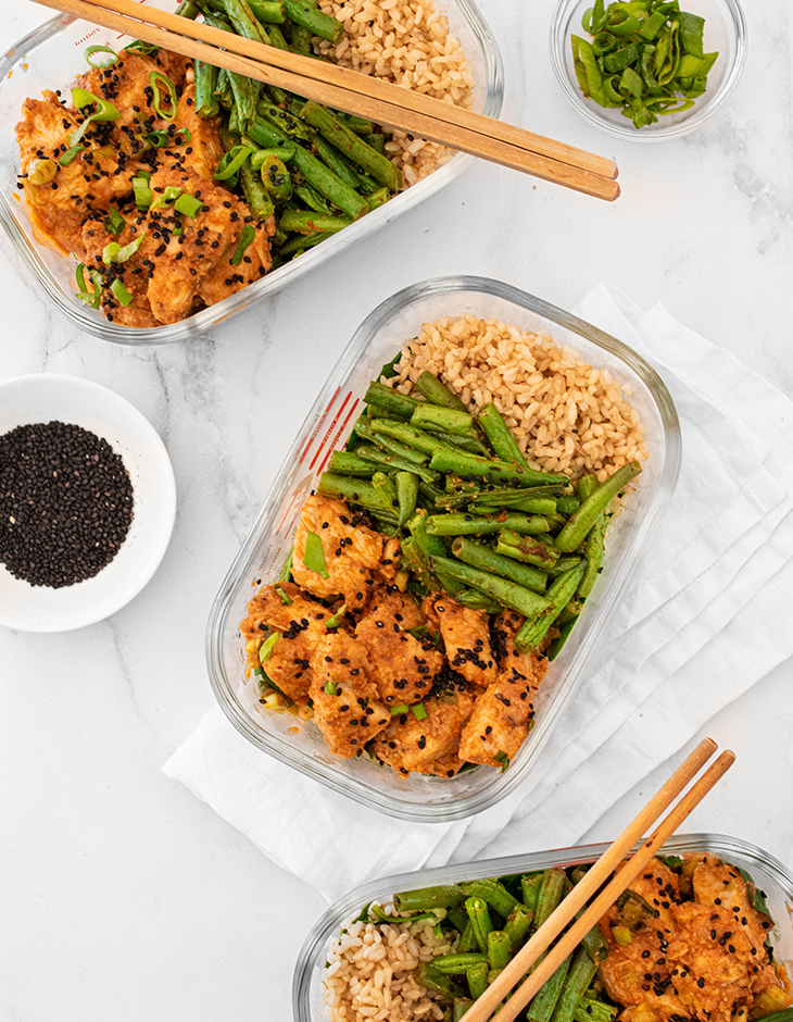 Honey Sriracha Chicken Meal Prep Bowls - Healthy Fitness Meals