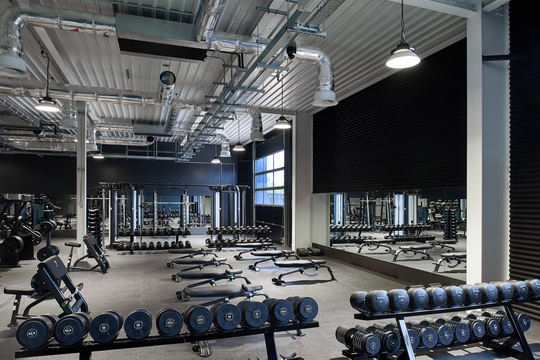 SEE INSIDE THE GYMSHARK LIFTING CLUB 