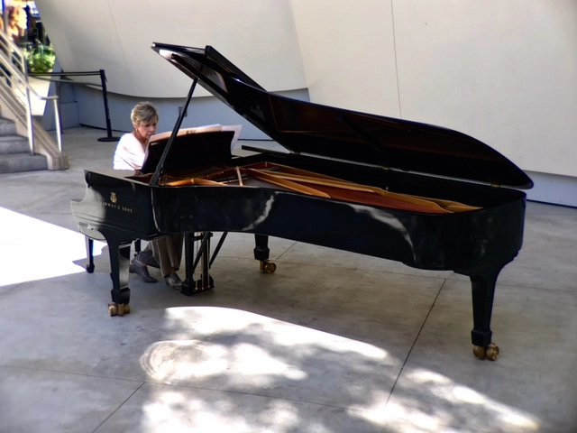 piano-spheres