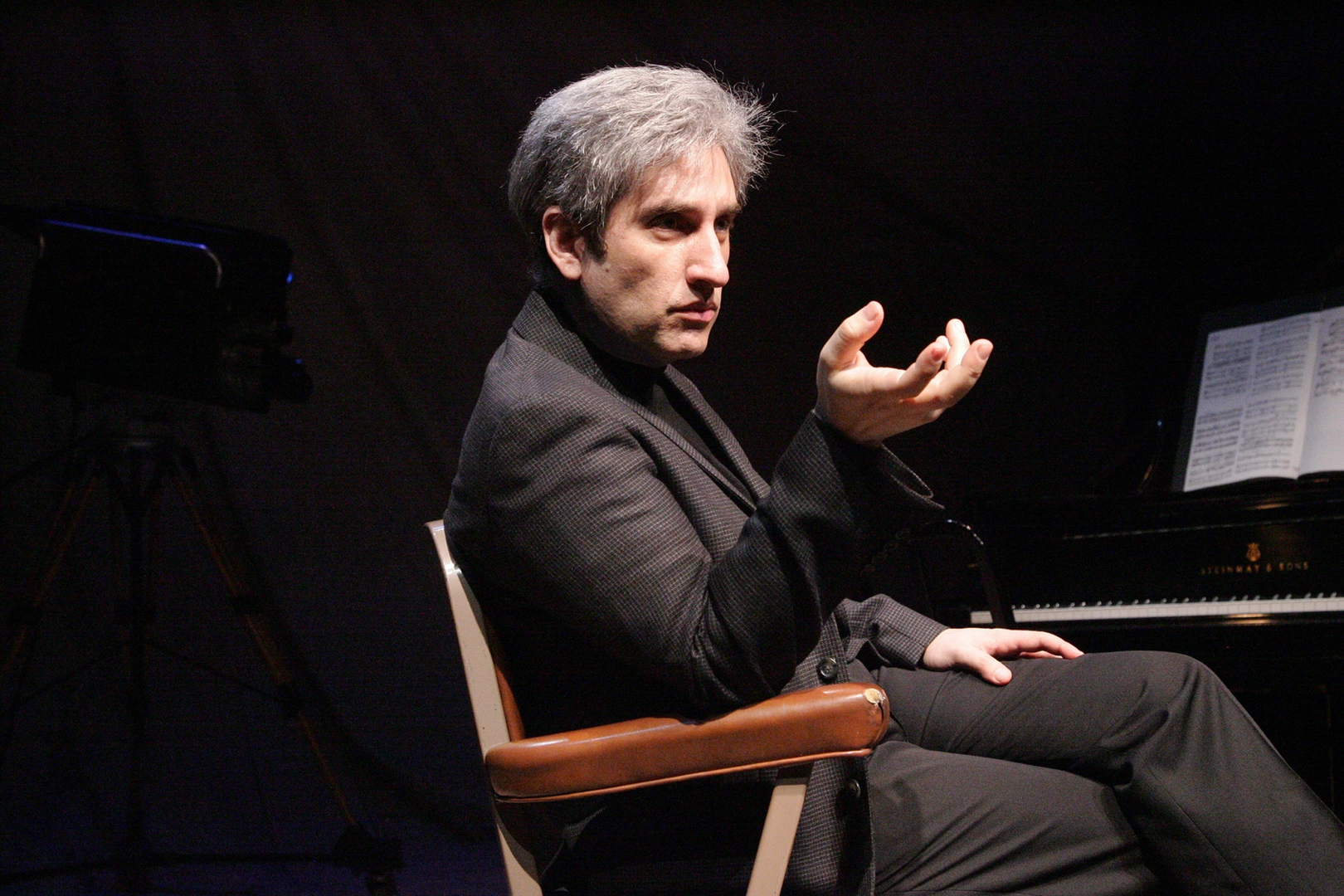 BERNSTEIN_Press_2