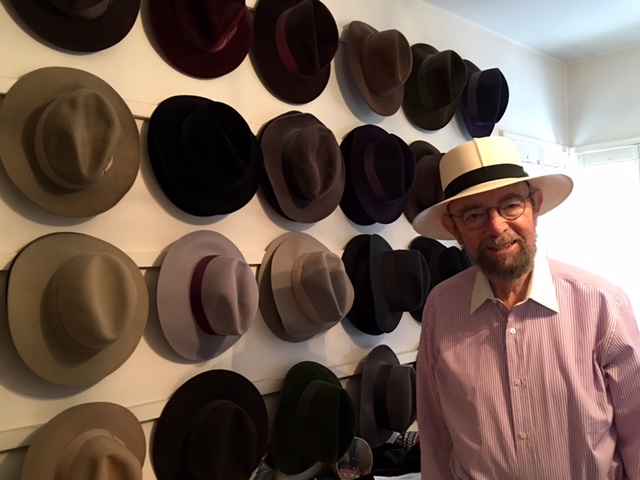 Felsen with hat collection