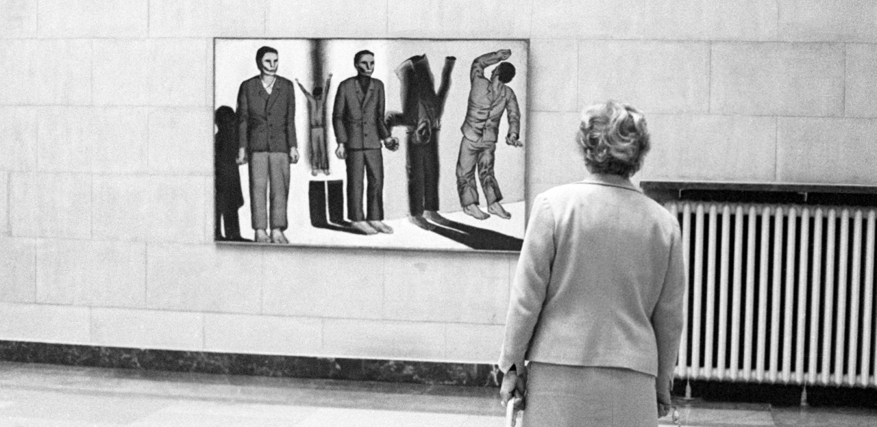 Картина Анджея Врублевского на выставке в Галерее современного искусства, Варшава, 1972 год. Фото: Мирослав Станкевич / Forum