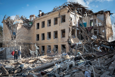 Последствия обстрела общежития возле Житомира, 8 марта 2022. Фото: Олег Терещенко / УНИАН