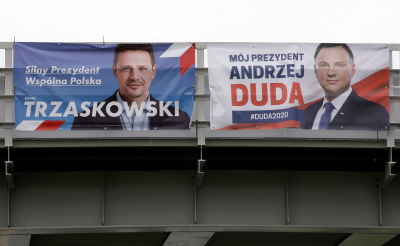 Предвыборные плакаты кандидатов в президенты — Рафала Тшасковского и Анджея Дуды. Фото: Кацпер Пемпел / Reuters / Forum