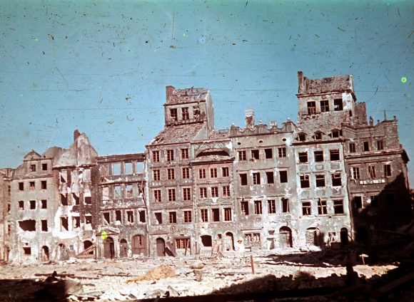 Варшава, 1944. Источник: Википедия