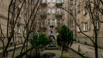 Часовенка на улице Бжеской, 11, Варшава. Фото: Павел Зданович