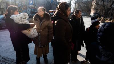 Беженки ромского происхождения из Украины, Лодзь. Фото: Цезарий Пекольд / Forum
