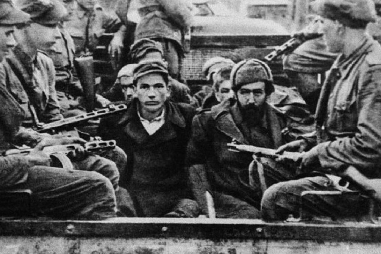 Депортация украинцев в рамках операции «Висла», апрель 1947 года. Источник: Викимедиа