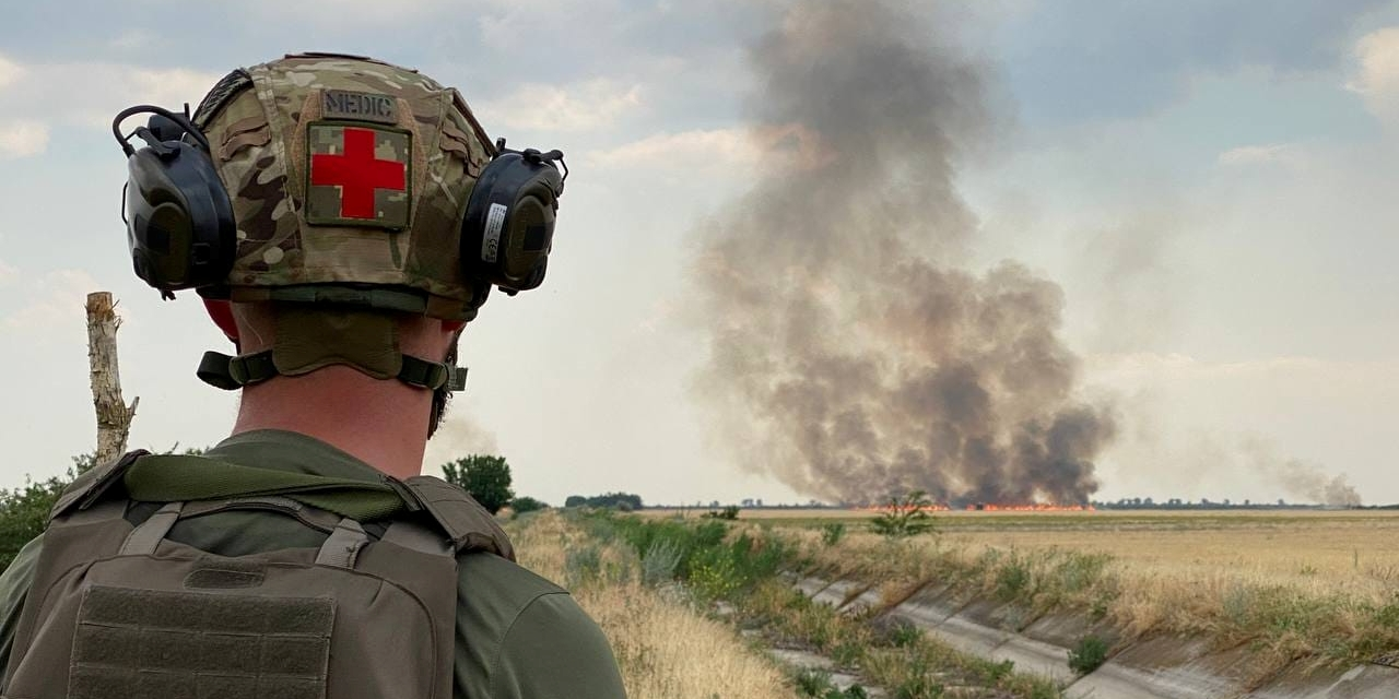 Польский медик на украинском фронте. Фото: Витольд Добровольский