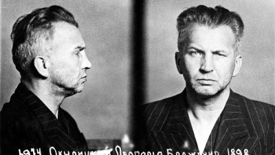 Генерал Леопольд Окулицкий после ареста сотрудниками НКВД. Источник: wikipedia.org