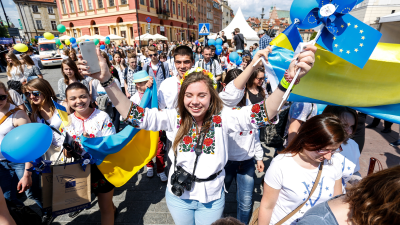 Украинцы на Параде Шумана, Варшава, 2015. Фото: Кшиштоф Кучик / Forum 