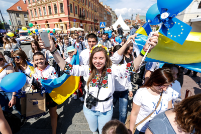 Украинцы на Параде Шумана, Варшава, 2015. Фото: Кшиштоф Кучик / Forum 