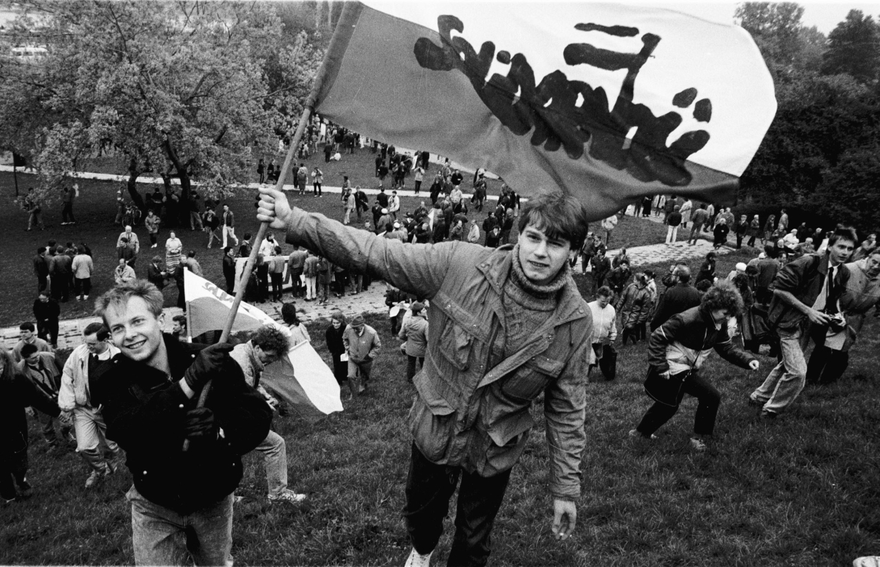 Варшава, 1989 год. Марш «Солидарности», закончившийся предвыборным митингом. Фото: Ярослав Стахович / Forum