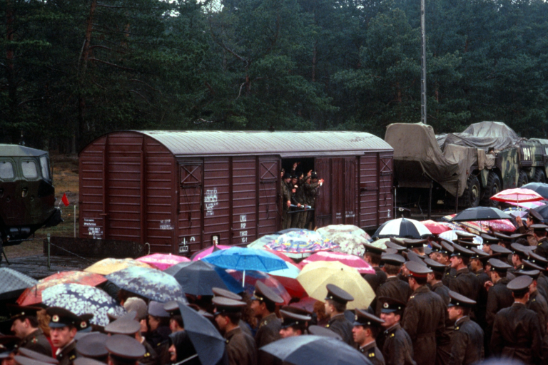 Советские военные уходят из Польши. Борне-Сулиново, 1991. Фото: Крис Ниденталь / Forum