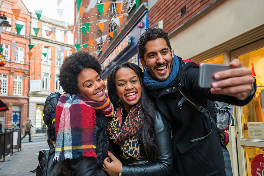 Save $50 on your Rogers bill when you refer someone.