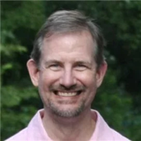 Doyle Leabch (EY) headshot