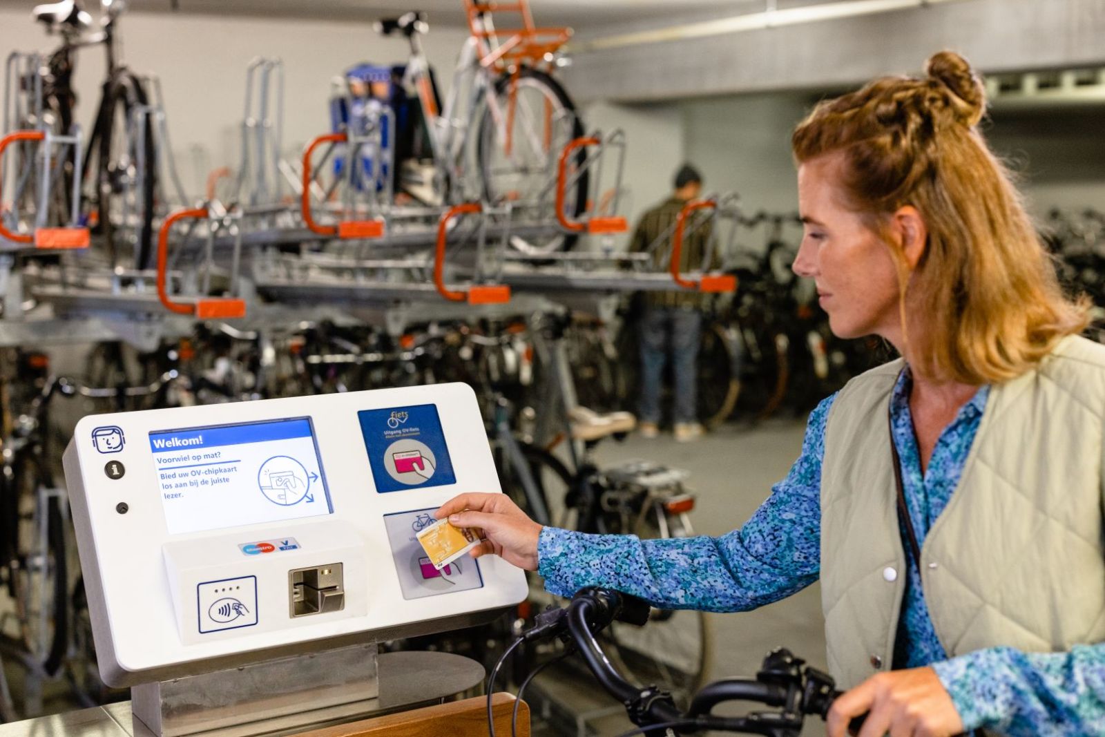 Bike check-in at the NS Fietsenstalling