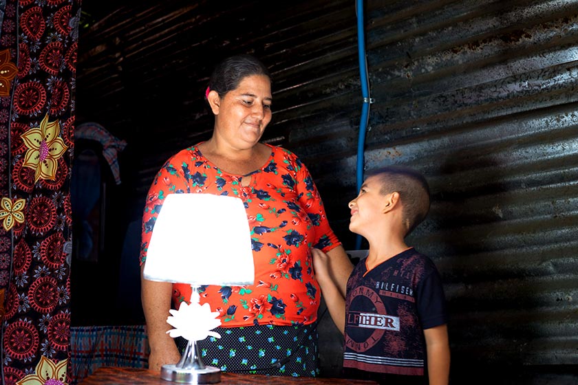 El Salvador: una luce accesa cambia il futuro dei ragazzi