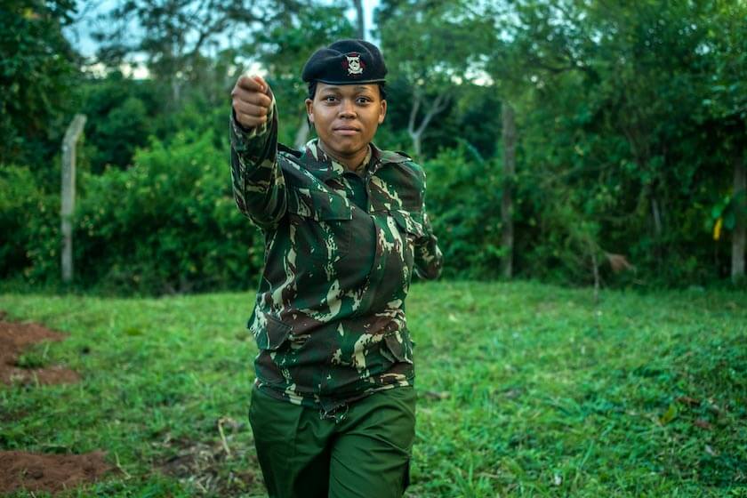 Kenya: la storia di Miriam, giovane donna in polizia