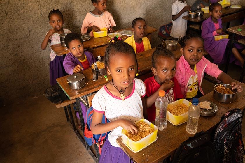Etiopia: senza cibo non c’è istruzione