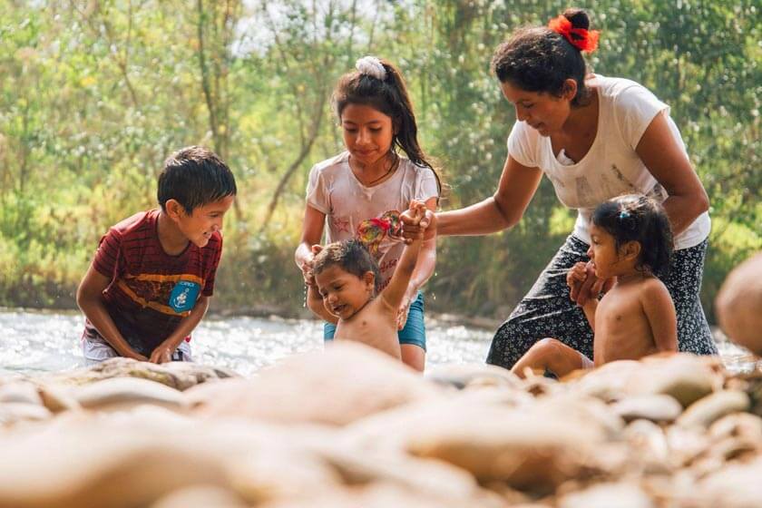 Adozione a distanza: la vita dei bambini in Amazzonia