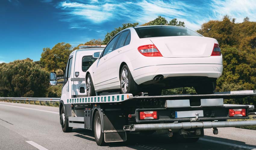Ontario Expands Tow Zone Program on GTA Highways