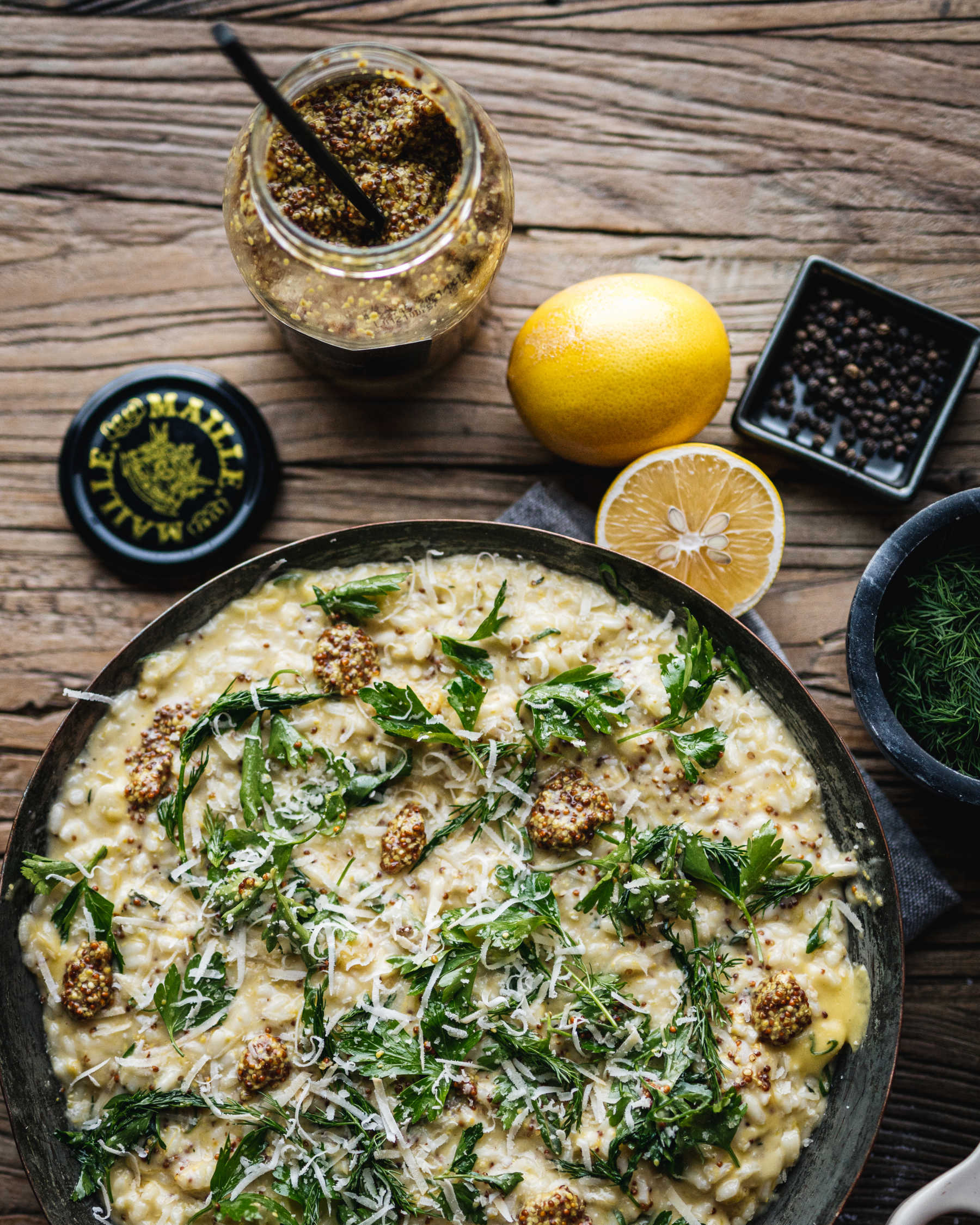 Risotto aux courges rôties et salade d'herbes image