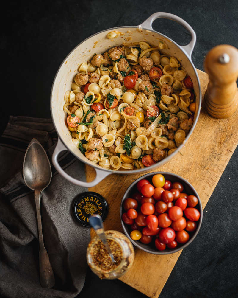 Ce lien va ouvrir une nouvelle fenêtre: Orechiette au chou frisé, fenouil et saucisses 