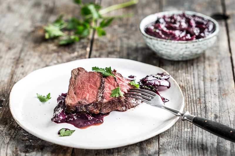 Roastbeef mit Heidelbeer Senf Schalotten img