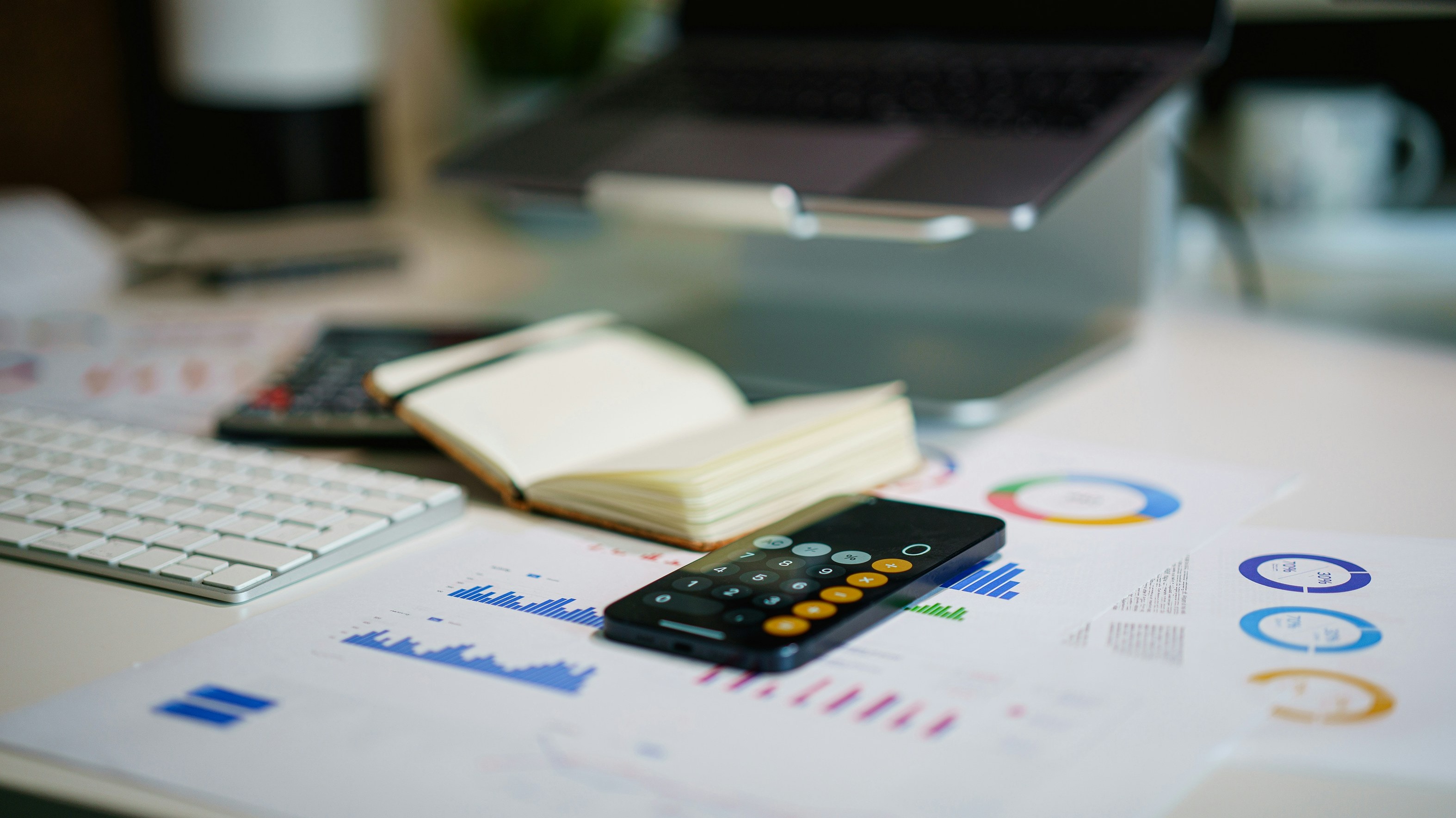What’s in an expense policy? Here’s our complete guide